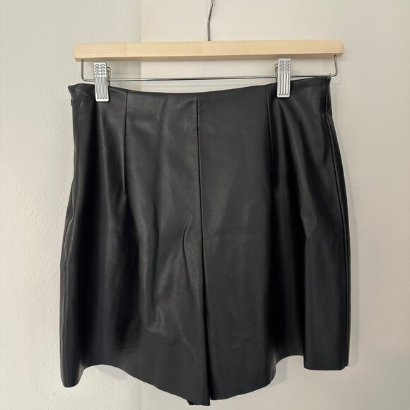 Zara Faux Leather Skort Black - Ref. 4387/289 - Picture 4 of 4